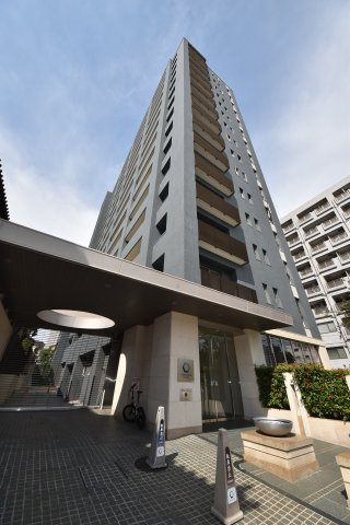 カスタリア上町台の外観