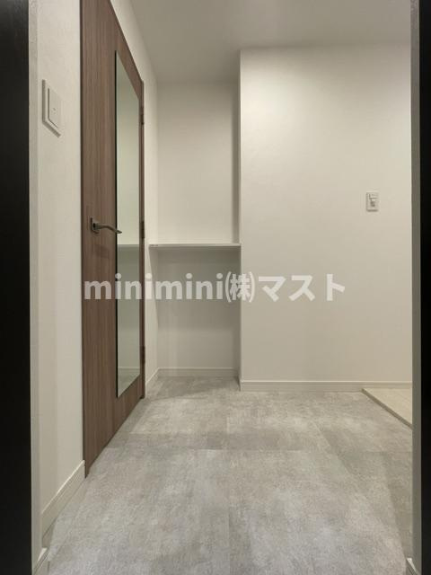 スプランディッド本町グランの玄関