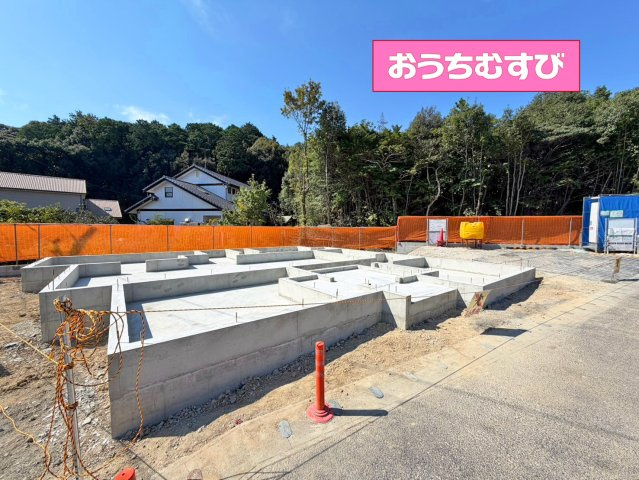 小牧市本庄郷浦2期(全1棟)の前面道路含む現地写真