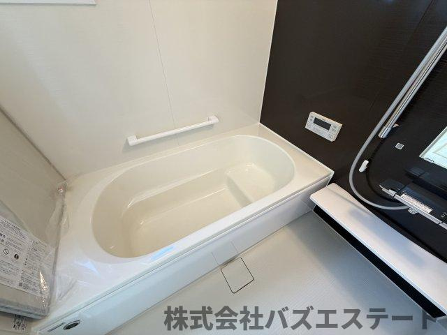 大津区恵美酒町　中古一戸建ての浴室