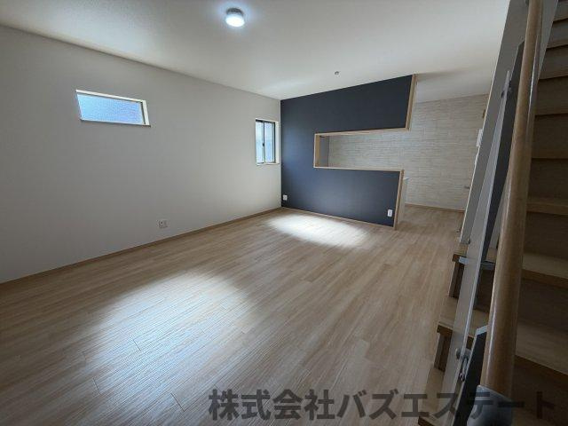 大津区恵美酒町　中古一戸建ての居間・リビング