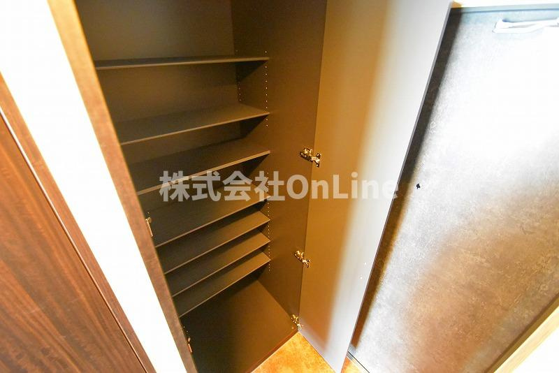 東大阪市下小阪５丁目の賃貸マンションの収納