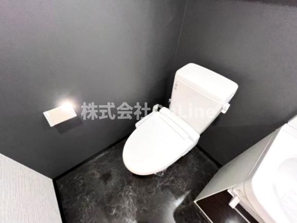 大阪市平野区加美北１丁目の賃貸マンションのトイレ