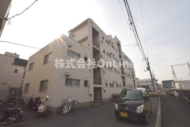 メゾン東花園の外観