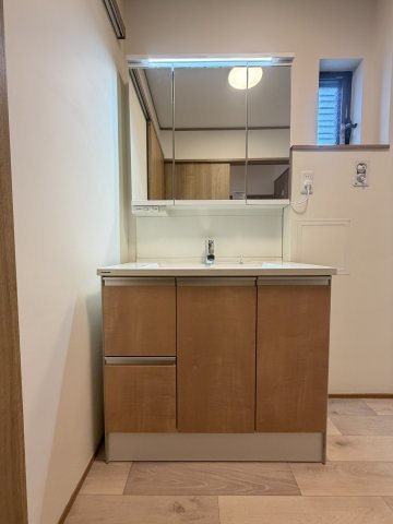 姫路市広峰１丁目の中古一戸建の洗面所