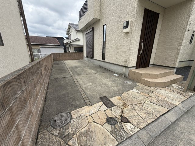 姫路市広峰１丁目の中古一戸建の駐車場