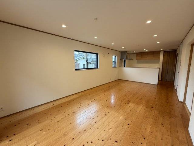 姫路市広峰１丁目の中古一戸建の居間・リビング