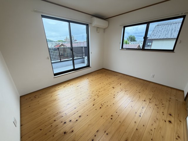 姫路市広峰１丁目の中古一戸建の寝室