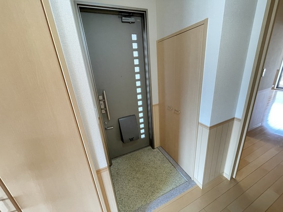 【玄関】アンソレイユ 