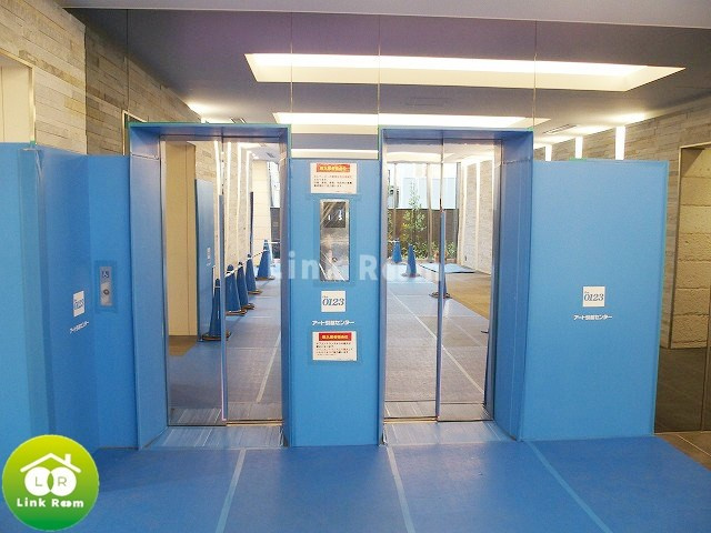プレノ清澄庭園のエントランス