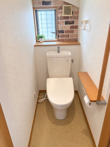 大塩町　中古一戸建てのトイレ
