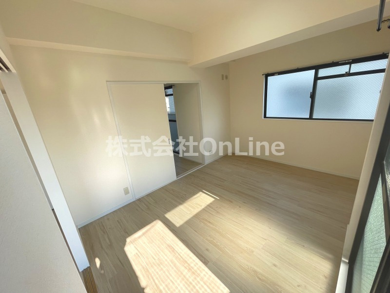 東大阪市足代北１丁目の賃貸マンションの内装