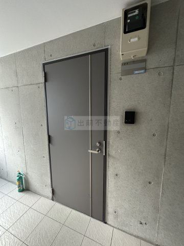 デュプレクス白山の玄関