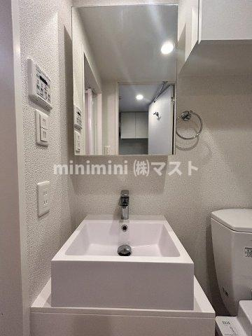 アドバンス西梅田ラシュレの洗面所