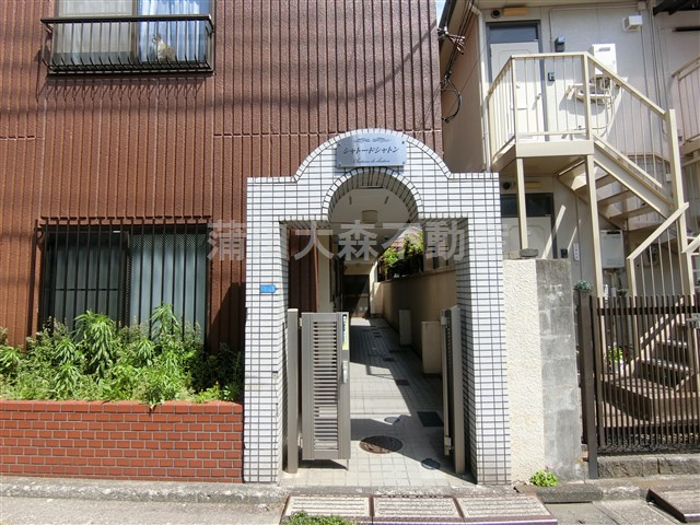 シャトー・ド・シャトンの外観