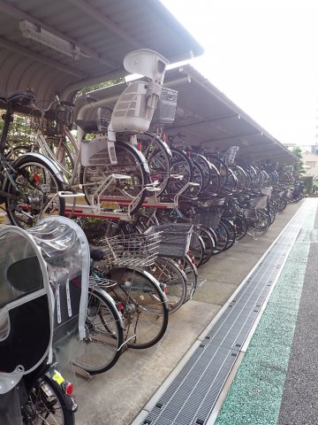 東京アルバタワーの駐輪場