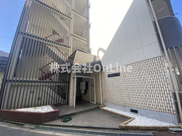 加美駅前コーポのエントランス