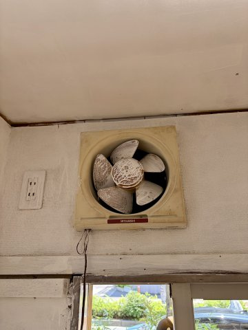 大阪市阿倍野区松虫通３丁目の店舗事務所の設備