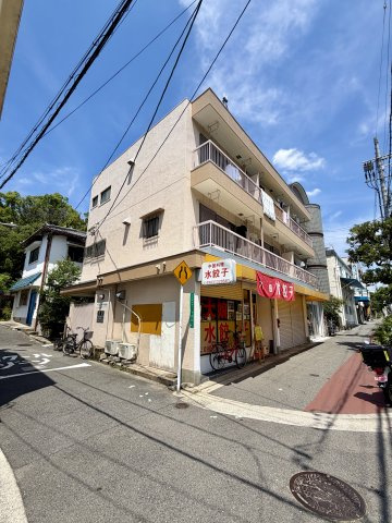 大阪市阿倍野区松虫通３丁目の店舗事務所の外観