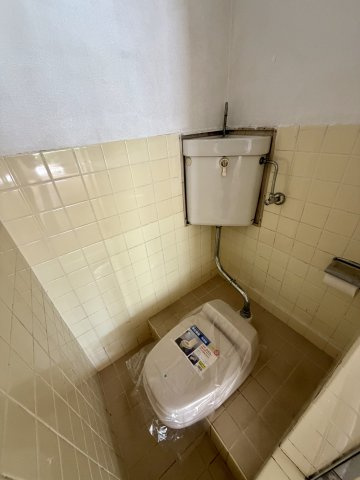 大阪市阿倍野区松虫通３丁目の店舗事務所のトイレ