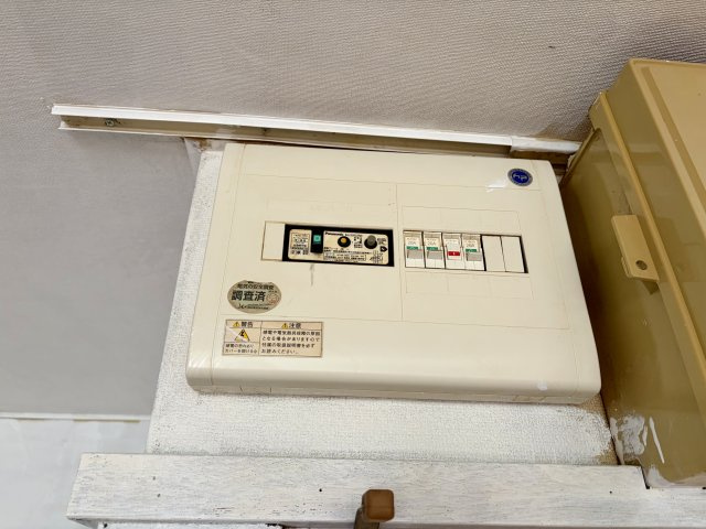大阪市阿倍野区松虫通３丁目の店舗事務所の設備