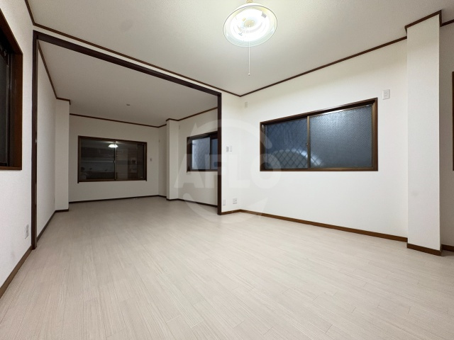 森ノ宮中央1丁目戸建ての居間・リビング|森ノ宮中央1丁目戸建て　リビング