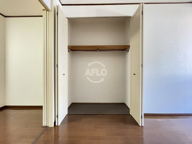 ゼフェロス南堀江の収納|ゼフェロス南堀江 　クローゼット