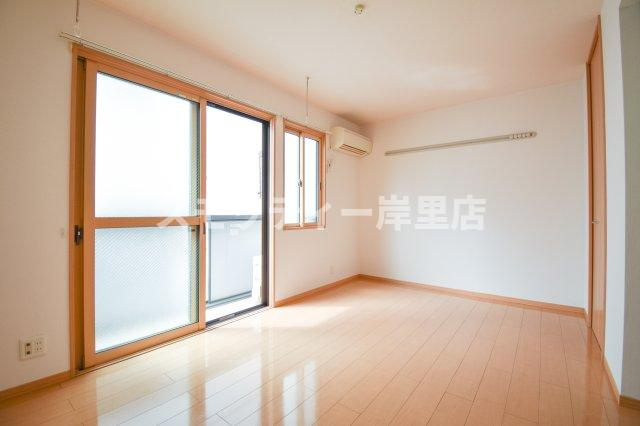 COZY岸里の内装