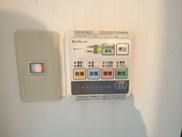 福岡市東区松崎1丁目 中古戸建のトイレ|ウォシュレット付きです！
