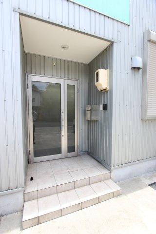 テクノ神門の玄関