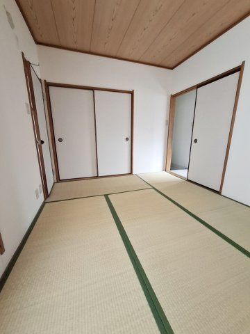 夙川タウンハウス　東棟の和室