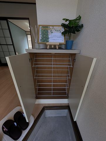 【玄関】晴れ風のラフィーネ.