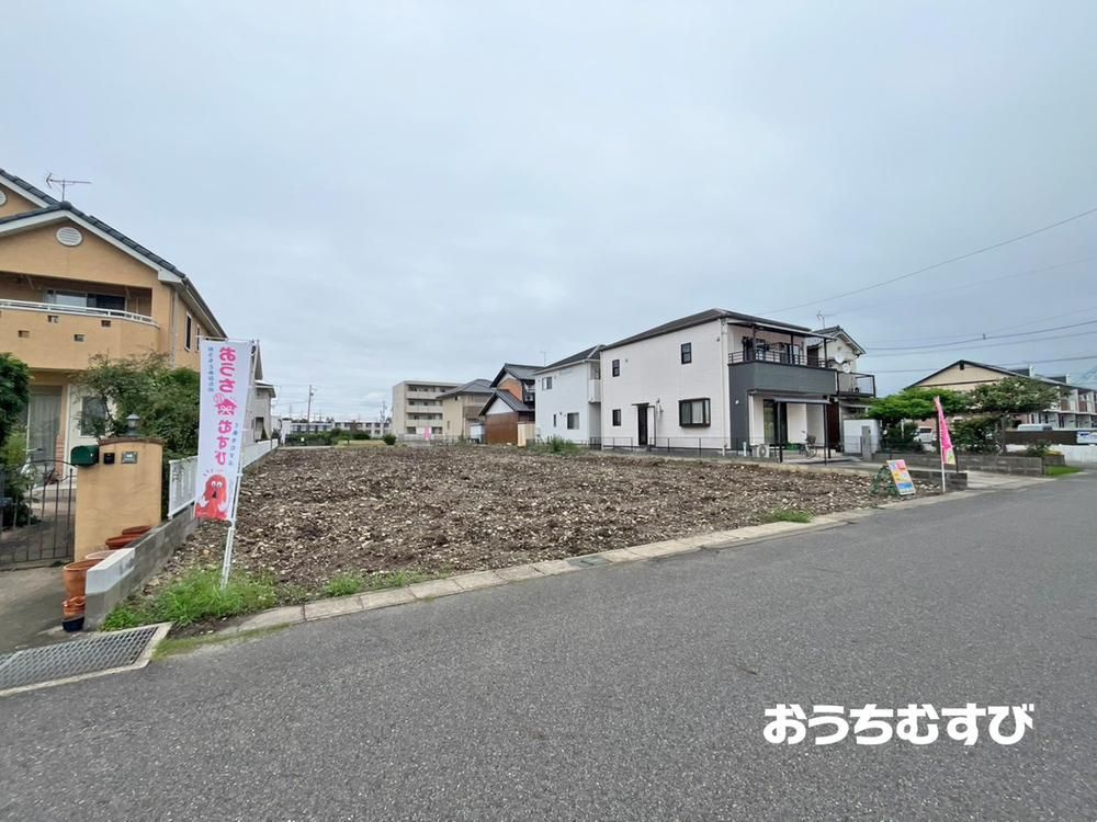 小牧市小牧原2丁目（全6棟）の前面道路含む現地写真