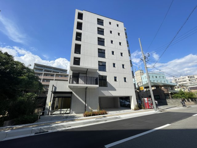 西宮市松原町の賃貸マンションの外観