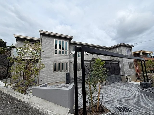 芦屋市東芦屋町のアパートの外観