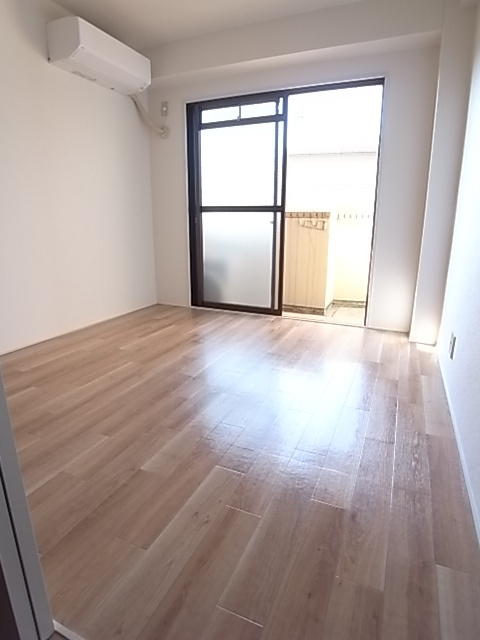 ルナメゾン芦屋の居間・リビング