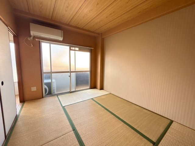 神戸市東灘区甲南町４丁目の賃貸マンションの居間・リビング