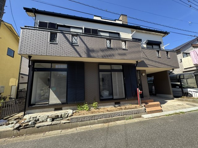 越谷市大林中古リフォーム戸建◆５LDKの外観