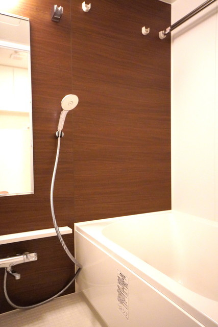 Ｊ．ＧＲＡＮ　Ｃｏｕｒｔ　品川西大井ＷＥＳＴの浴室|※写真は同タイプ住戸です。