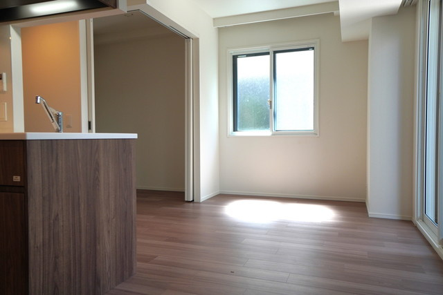 Ｊ．ＧＲＡＮ　Ｃｏｕｒｔ　品川西大井ＷＥＳＴの居間・リビング|※写真は同タイプ住戸です。