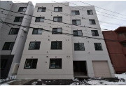 札幌市豊平区中の島二条３丁目の賃貸マンションの外観