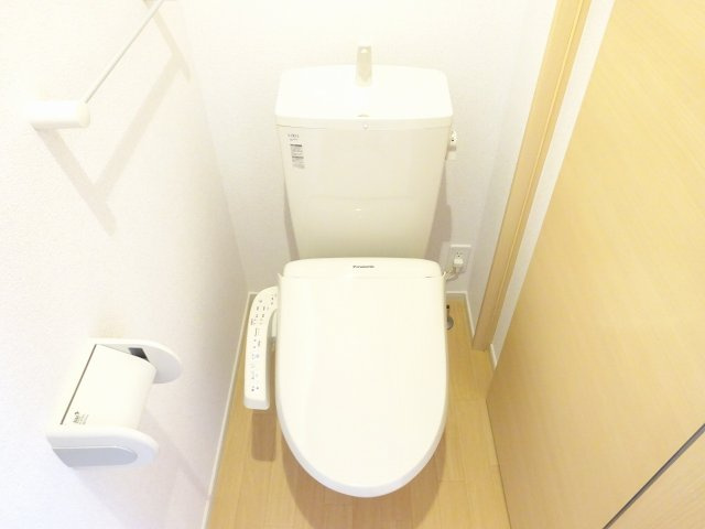 コンフォートⅤのトイレ|清潔感のあるトイレです