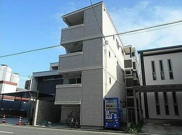名古屋市中村区亀島２丁目のアパートのロビー