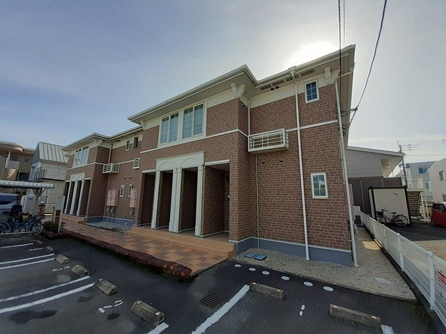 アルディエンテの外観
