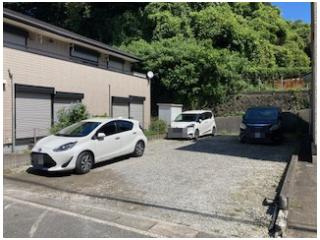 【外観】 | 鴨居２丁目中古戸建住宅 | 駐車場部分