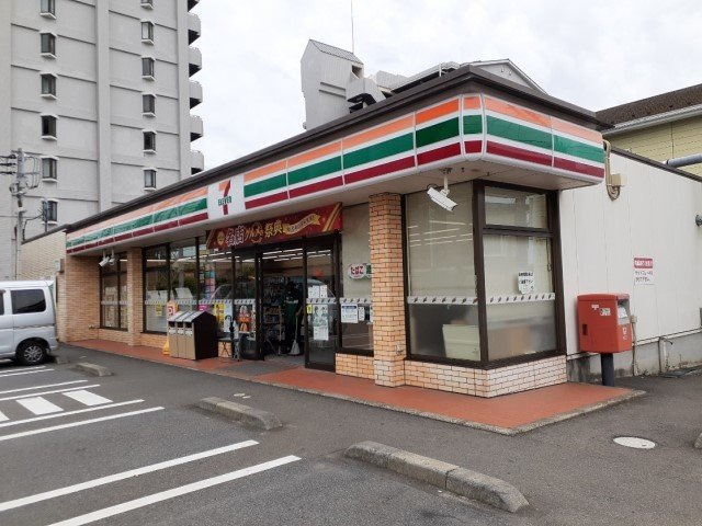 パーク　サイド　メグミの周辺|セブンイレブン習志野屋敷店まで300m