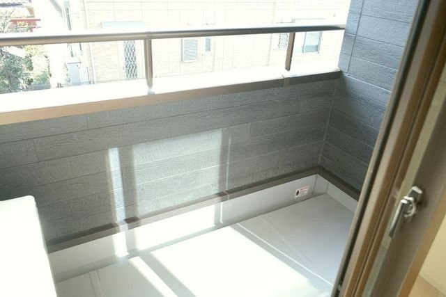セカンド　インプレスのバルコニー