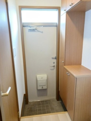 シャンソレイユの玄関