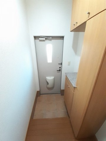 ブリッジハイツの玄関