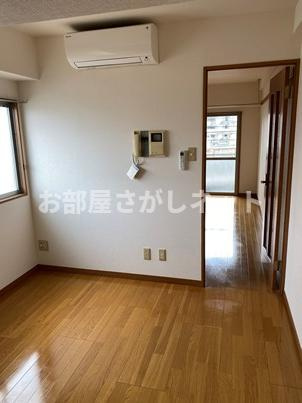 Ai court新三河島【おとり物件なし】の居間・リビング